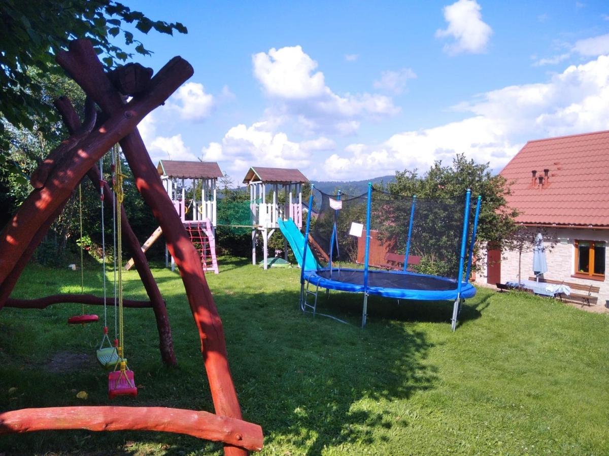 Апартаменты Bieszczadzki Hals - Dom Blizniak Поляньчик Экстерьер фото